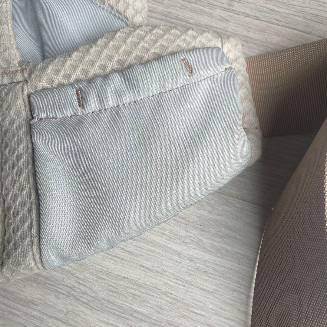 エルゴオムニブリーズ　ergobaby omni breeze 抱っこ紐