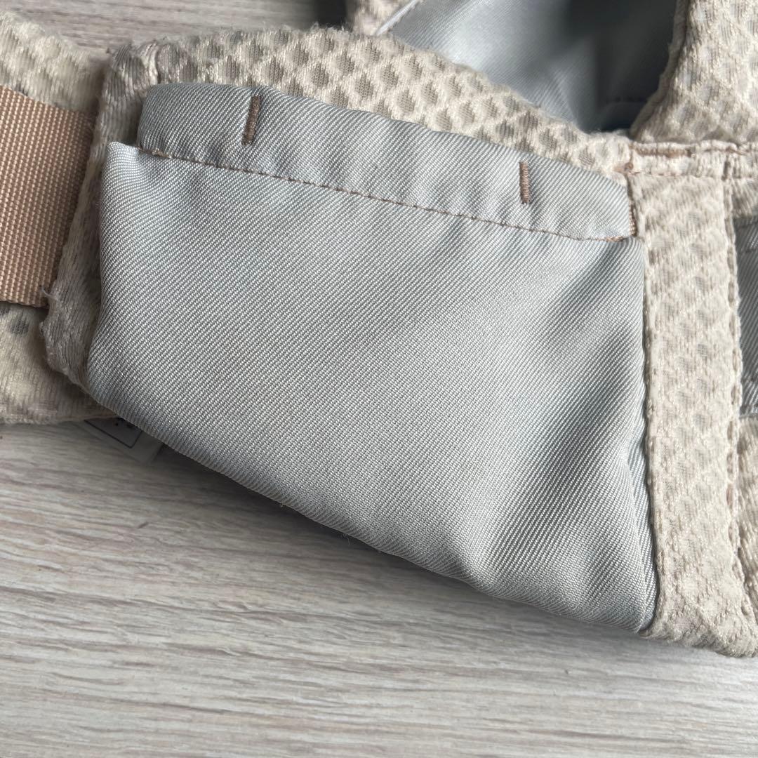 エルゴオムニブリーズ　ergobaby omni breeze 抱っこ紐