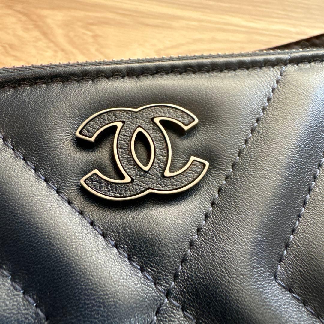 CHANELチェーンウォレット