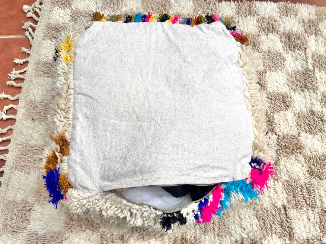 ちびちゃん　モロッコ　プフ　クッション　ラグ　132