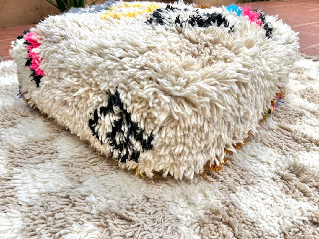 ちびちゃん　モロッコ　プフ　クッション　ラグ　132