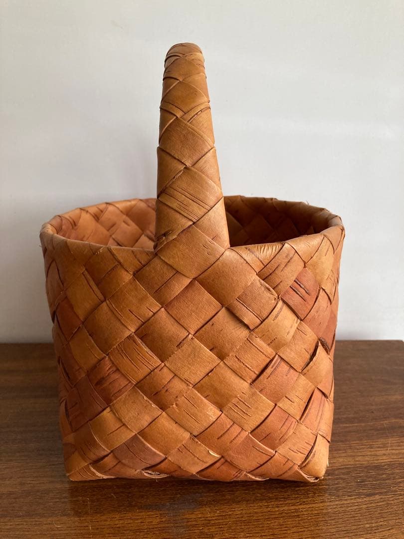 Galina ガリーナ さんの白樺かご（ラウンド）フィンランド　バスケット