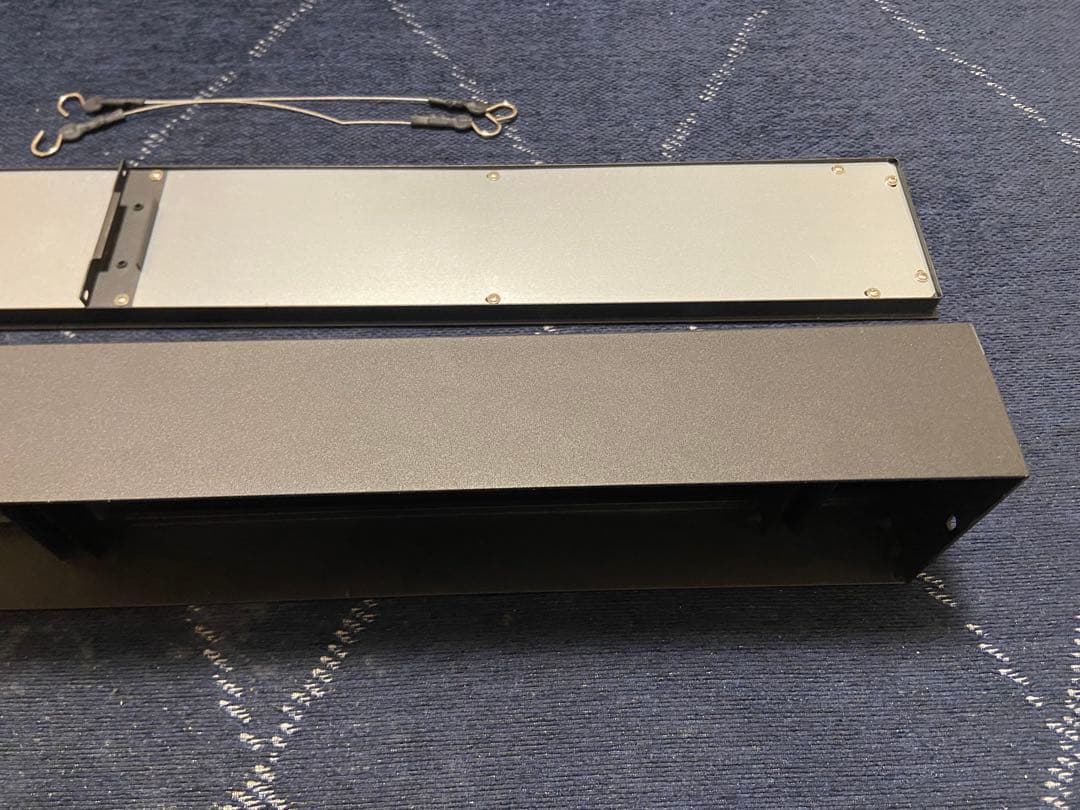 かなでもの　オフィスライト　ネジ欠品