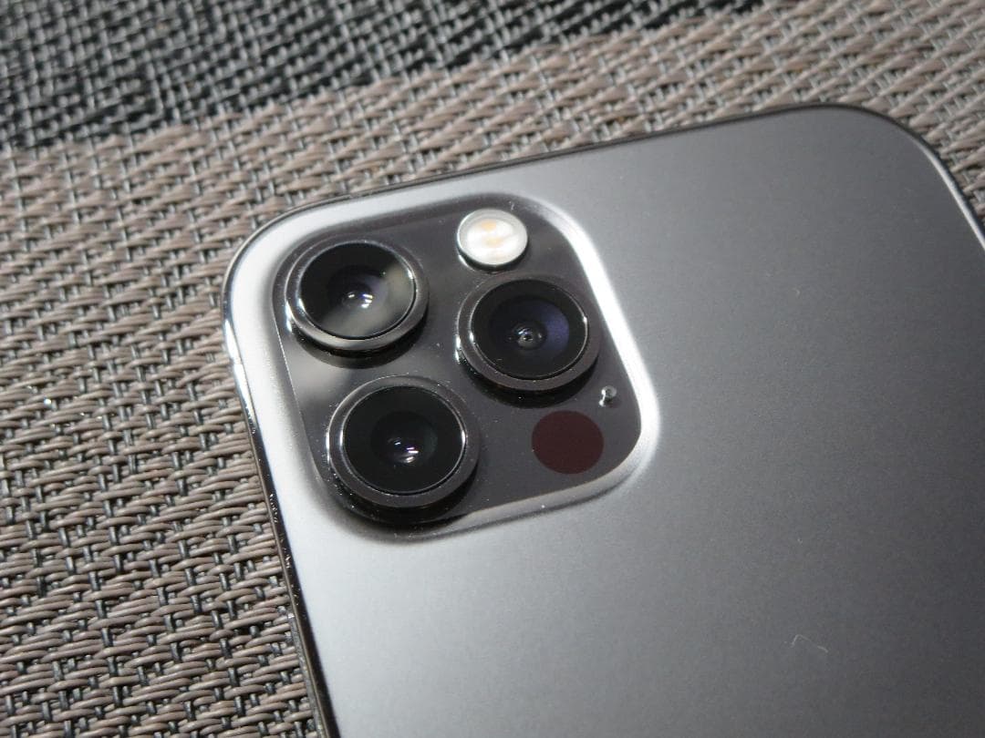 【美品・完動品】iPhone12 Pro グラファイト128GBバッテリー83％