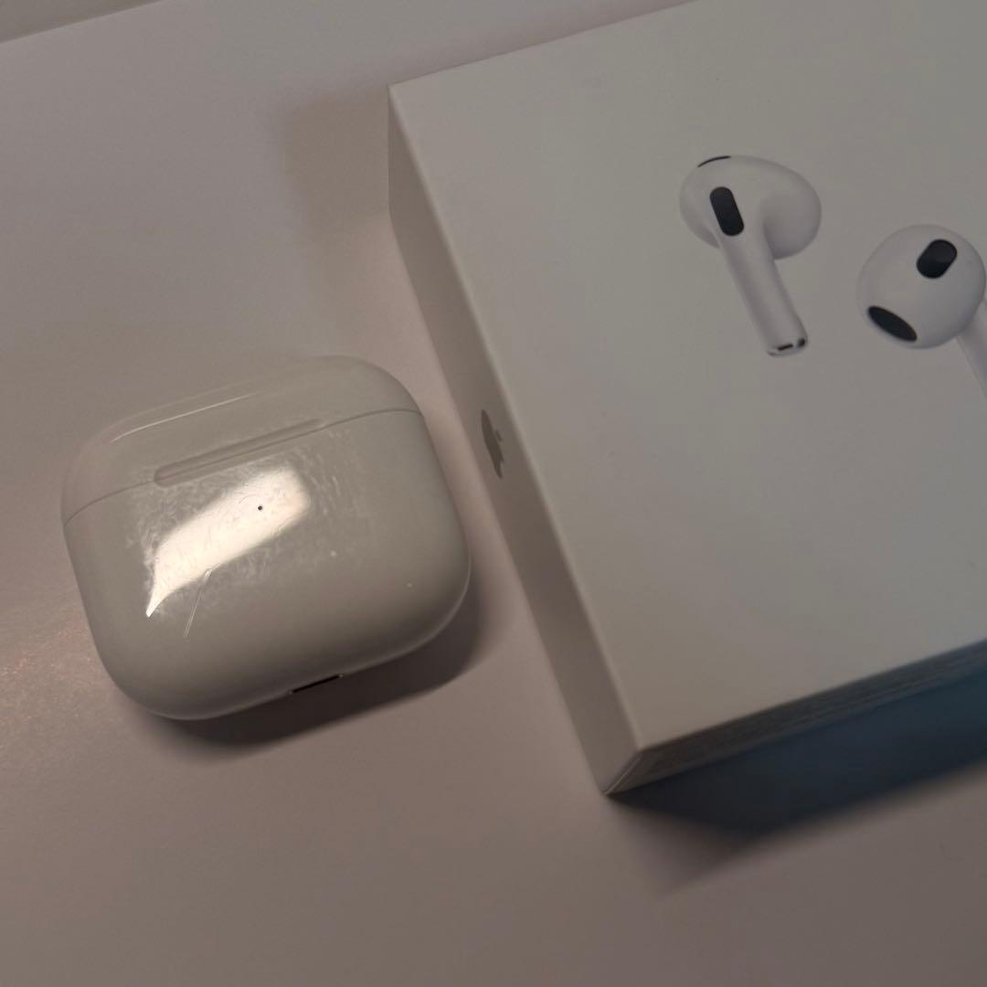 Apple AirPods3 （第3世代）本体 ホワイト