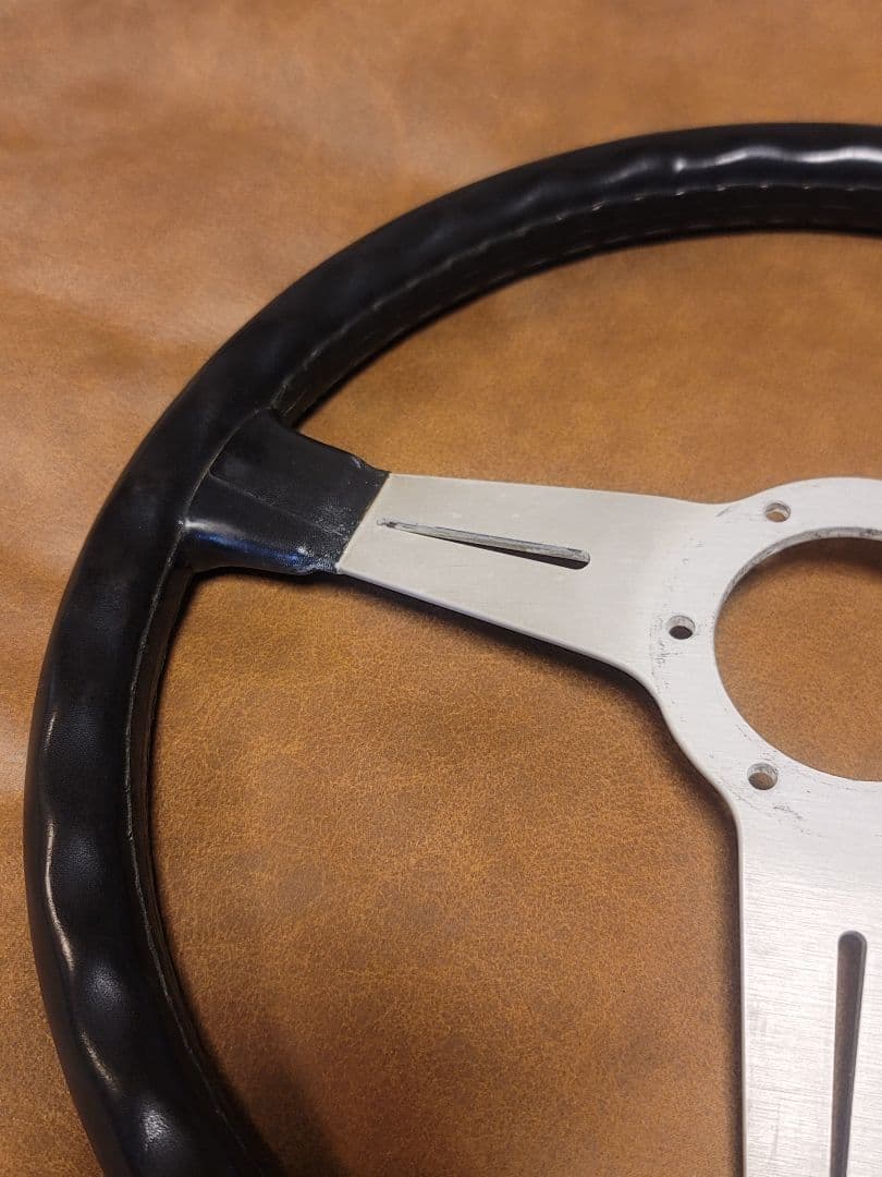 Nardi クラシック レザーステアリングホイール 360mm