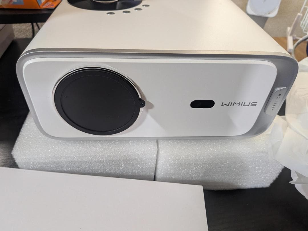 WIMIUS P63 プロジェクター家庭用＋ プロジェクター台