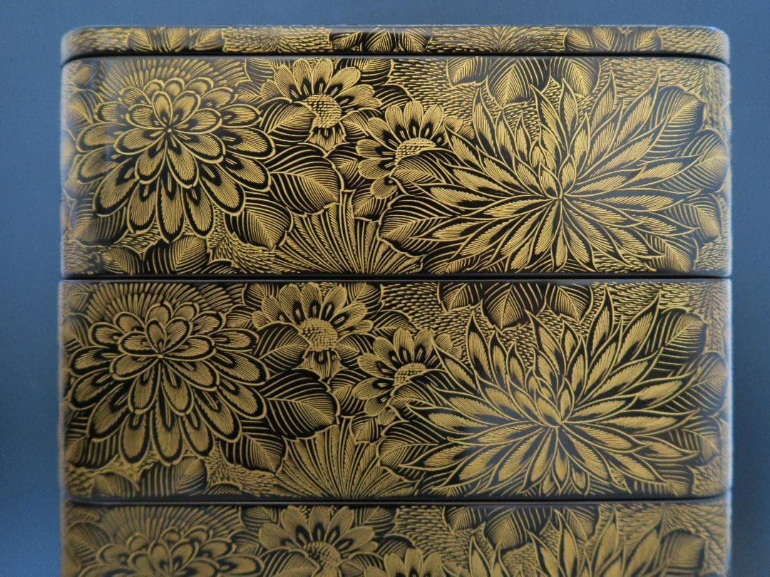 【輪島塗】極上総菊詰沈金 五段重箱 内朱塗 隅丸 蓋横菊彫 天然木 共箱