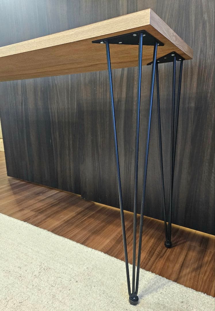 スタイリッシュ！鉄製脚付き カフェテーブル　PCデスク　ワークテーブル　二人