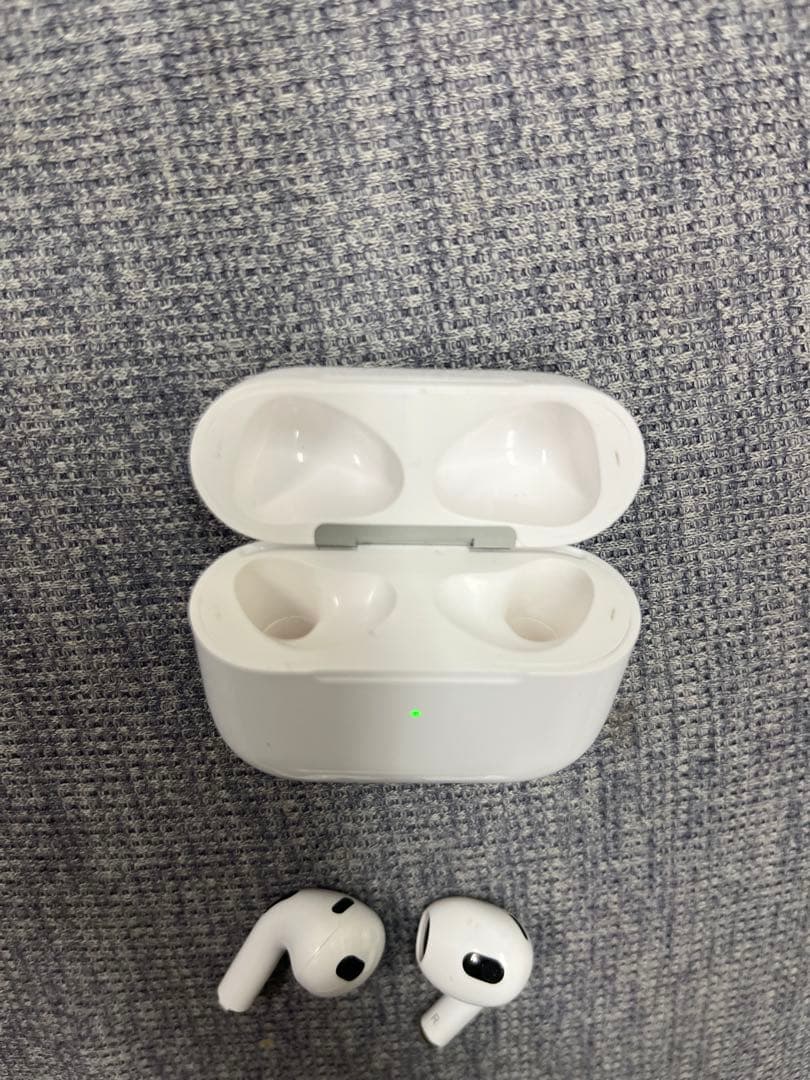 Apple AirPods（第3世代）充電ケース付 美品