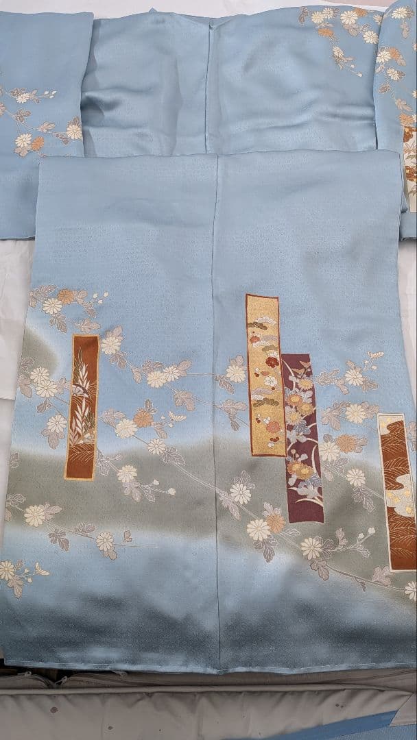 水色　訪問着　花柄