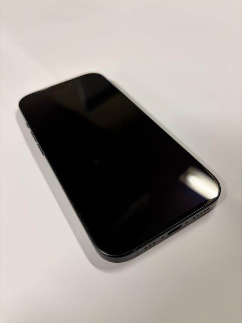 iPhone 15 SIMフリー ブラック 美品