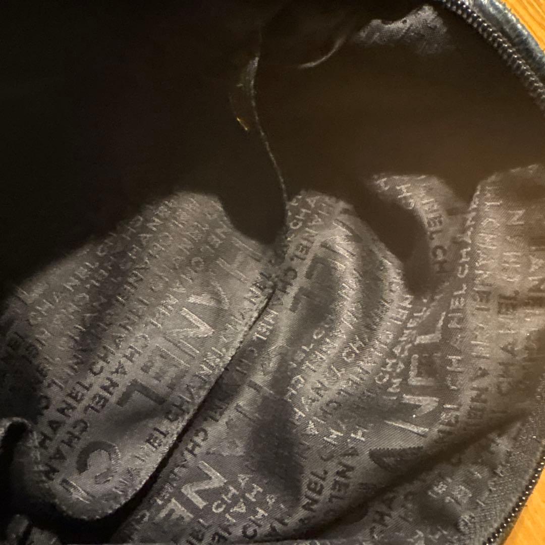 686 CHANEL正規品バック　ブラック　ワンショルダー　フリンジ　レザー