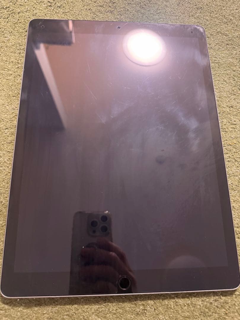 Apple iPad シルバー 本体　　128GB