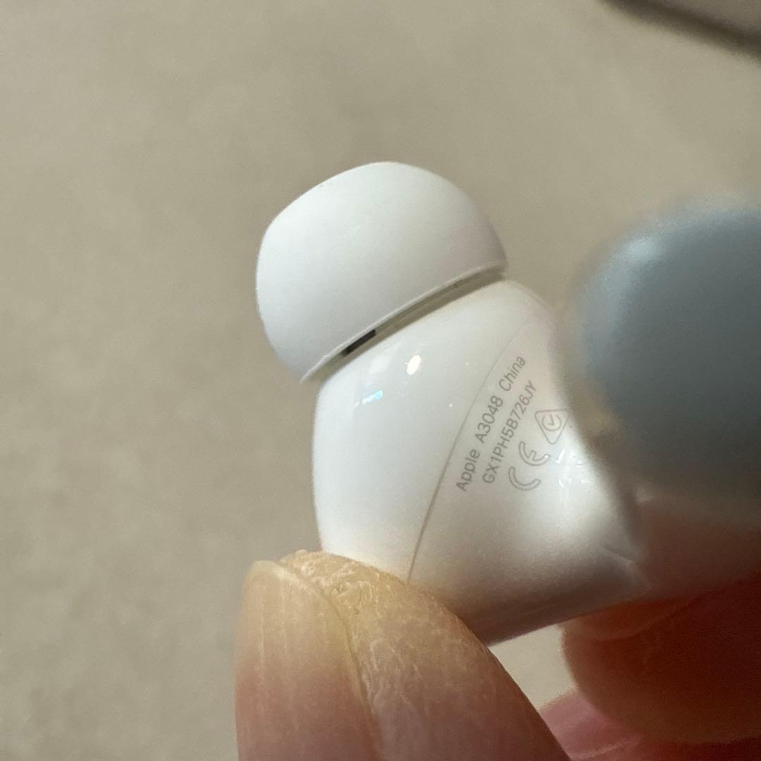 AirPods Pro(第2世代) 充電ケース付き EMC8396