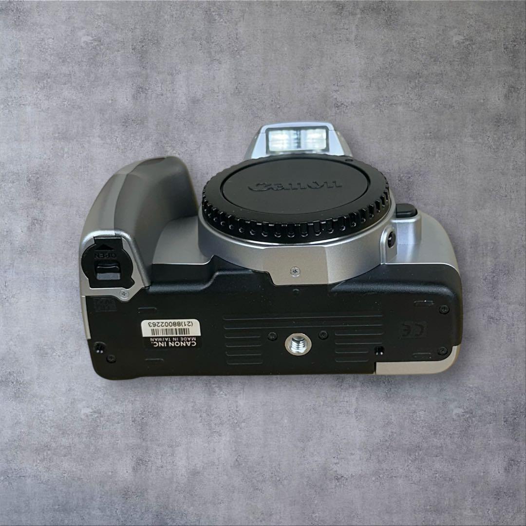 【廃盤品】Canon EOS Kiss 5 フィルムカメラ　　ストラップ取説付き