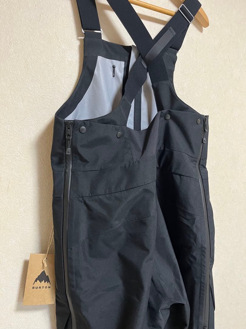 BURTON ブラック ビブパンツ