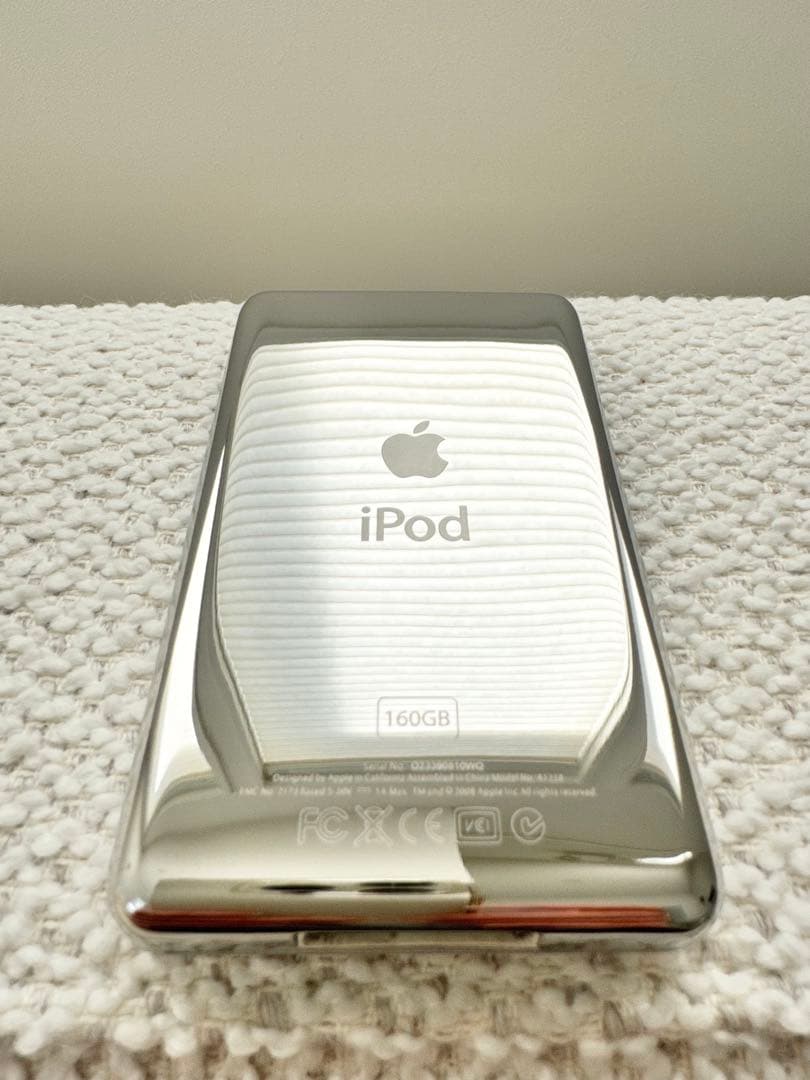 【極美品】iPod classic 第7世代 160GB 新品バッテリー 箱付き