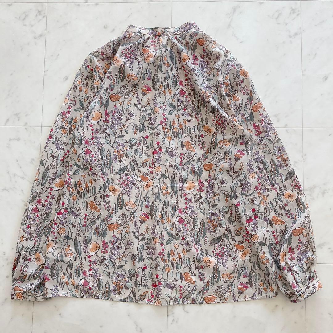 極美品　トゥモローランド　オーマリーフプリント ストリングボウタイブラウス