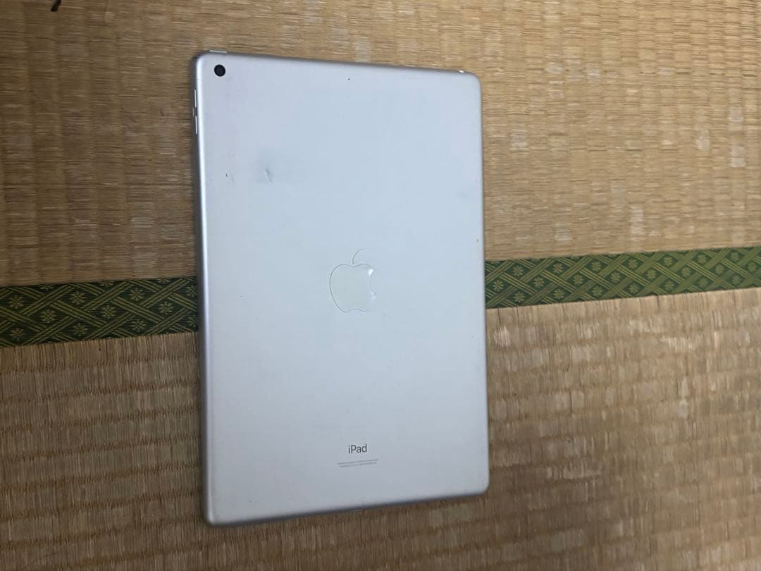 く*ん様 iPad代9世代ベースグレー64G