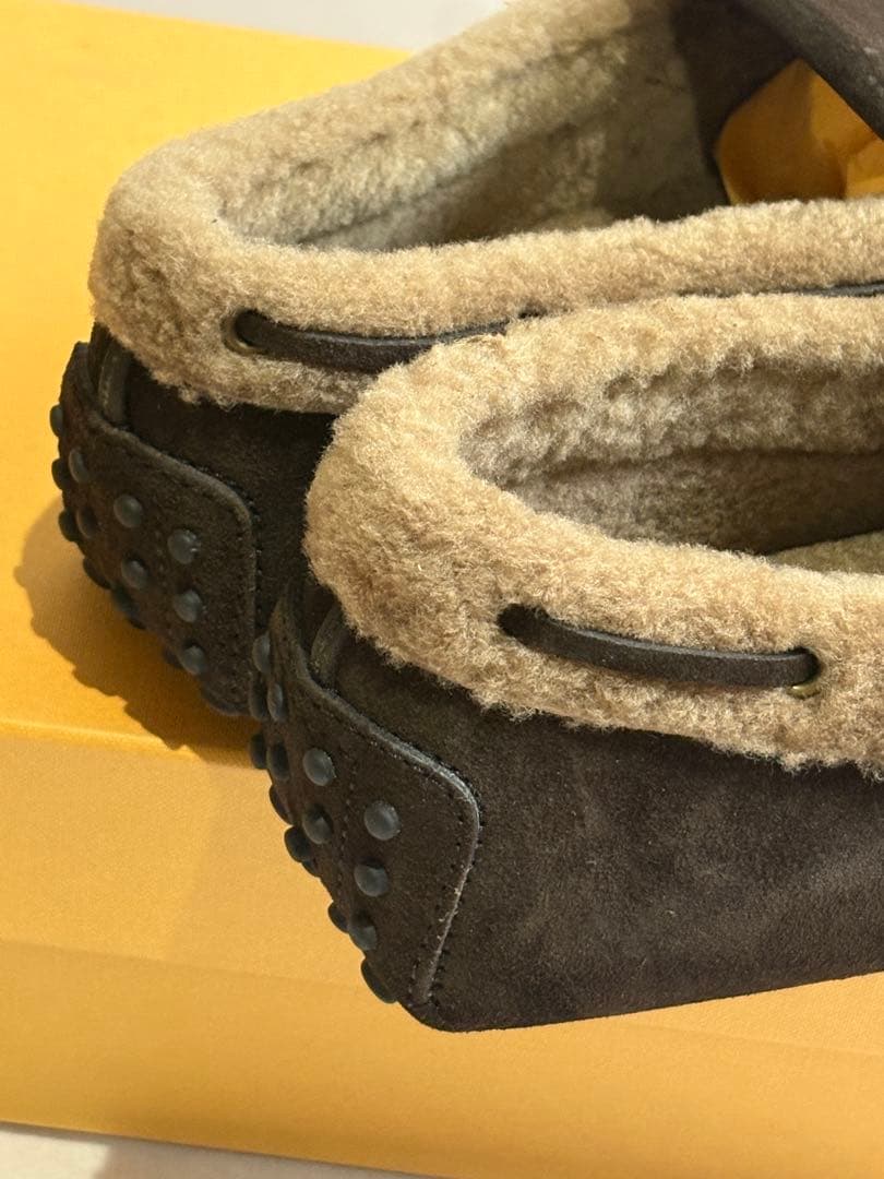 フォロー割 新品 TOD'S トッズ ゴンミーニ ムートン ドライビングシューズ