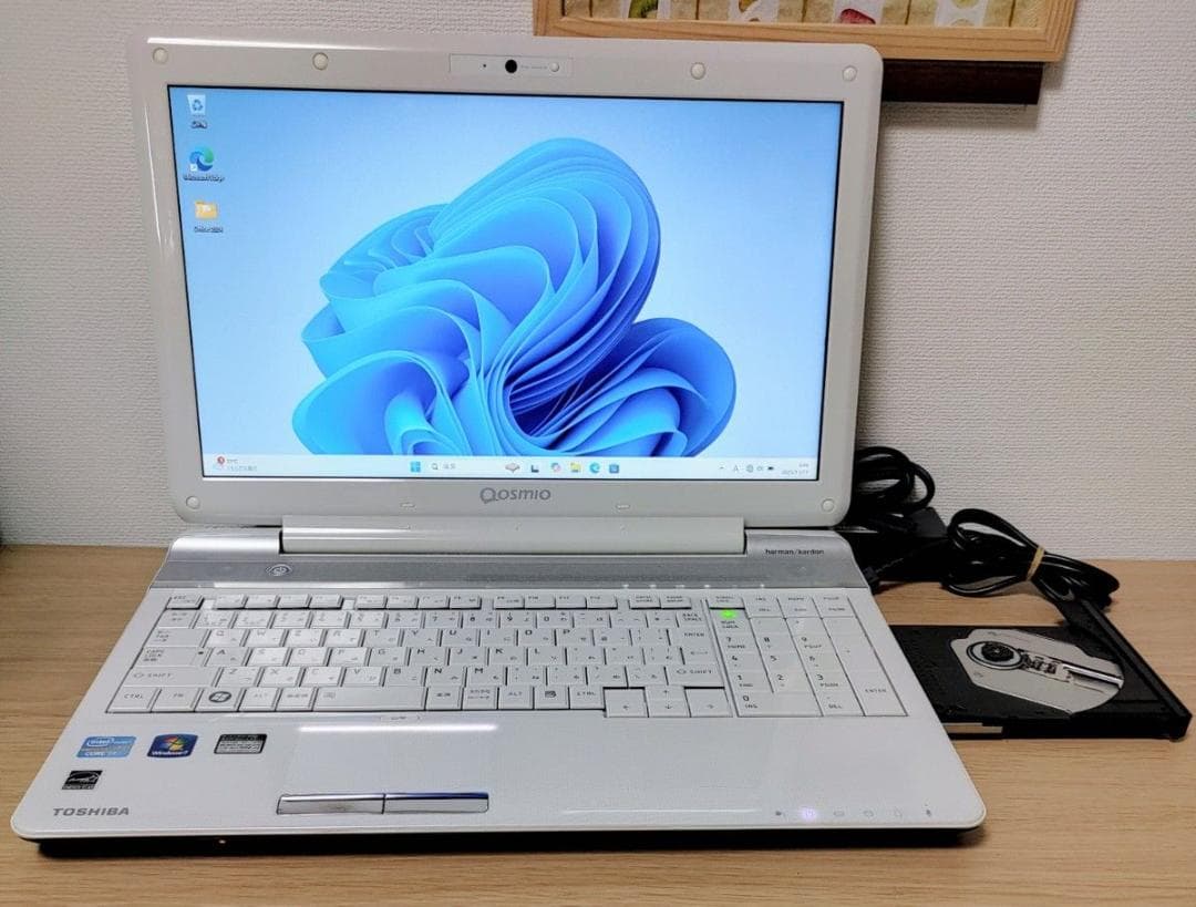 TOSHIBA dynabook Corei7 メモリ16GB SSD512