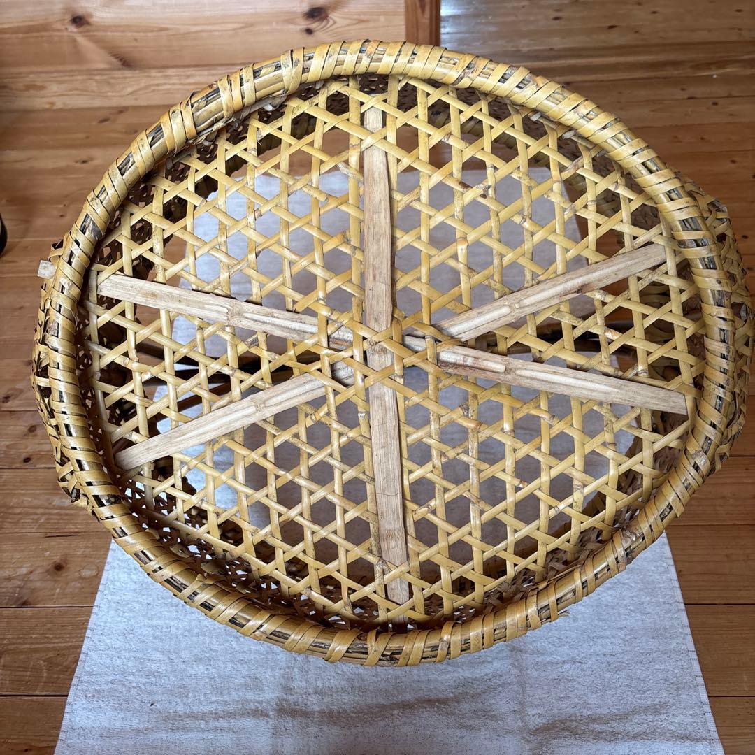 激レア　入手困難　根曲がり竹手籠　昭和レトロな逸品　￼ヴィンテージ　大きなサイズ
