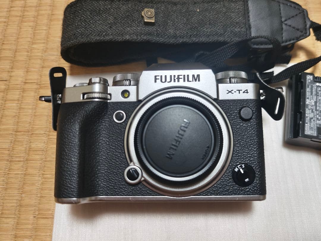 FUJIFILM X-T4 ボディーシルバー