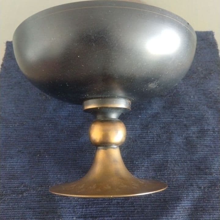 アンティークコンフォート⭐︎花模様の高脚 器⭐︎金属製⭐︎高さ約15㎝