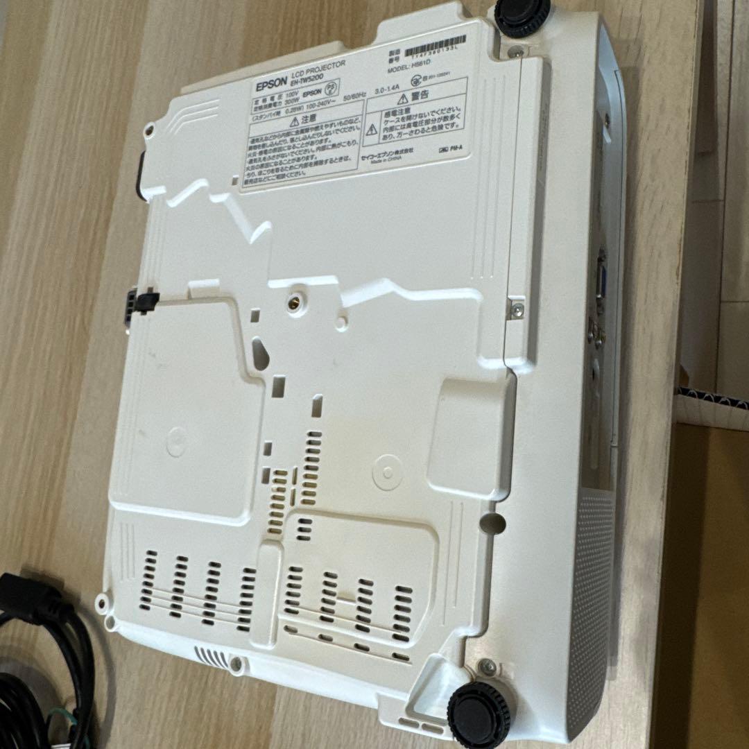 ランプ500時間 EH-TW5200 プロジェクター 美品動作良好 エプソン