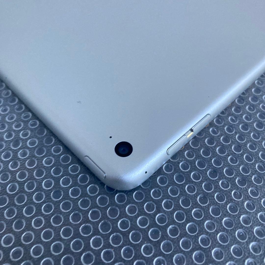 3995 電池最良好☆比較的美品☆iPad mini4 16GB WIFIモデル