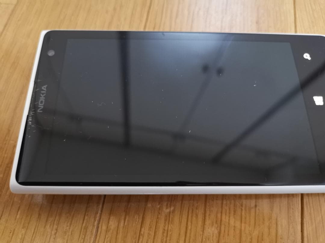 Nokia Lumia 1020 White + カメラグリップ