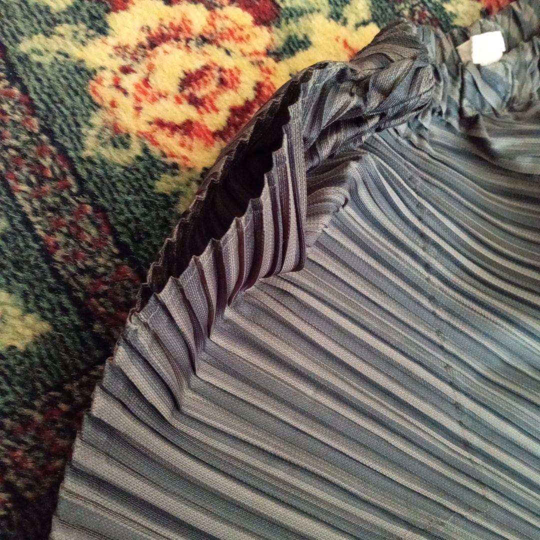 PLEATS PLEASE　ボリュームパンツ