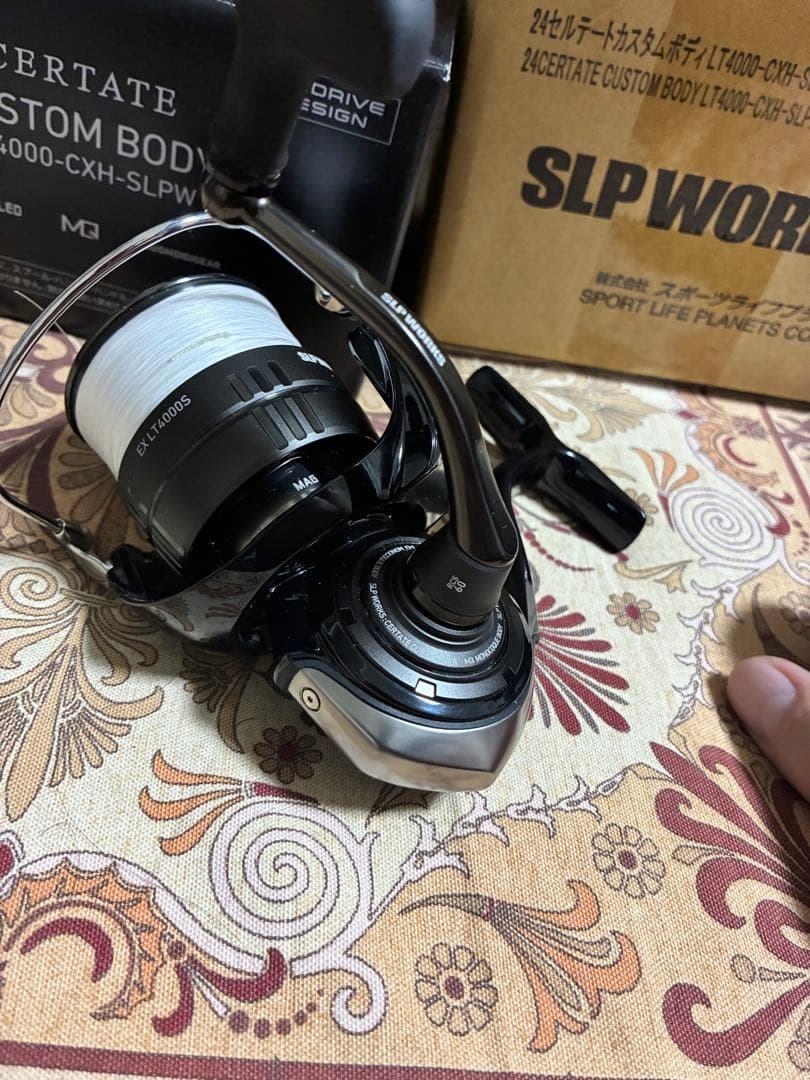 SLP WORKS LT4000-CXH スピニングリール