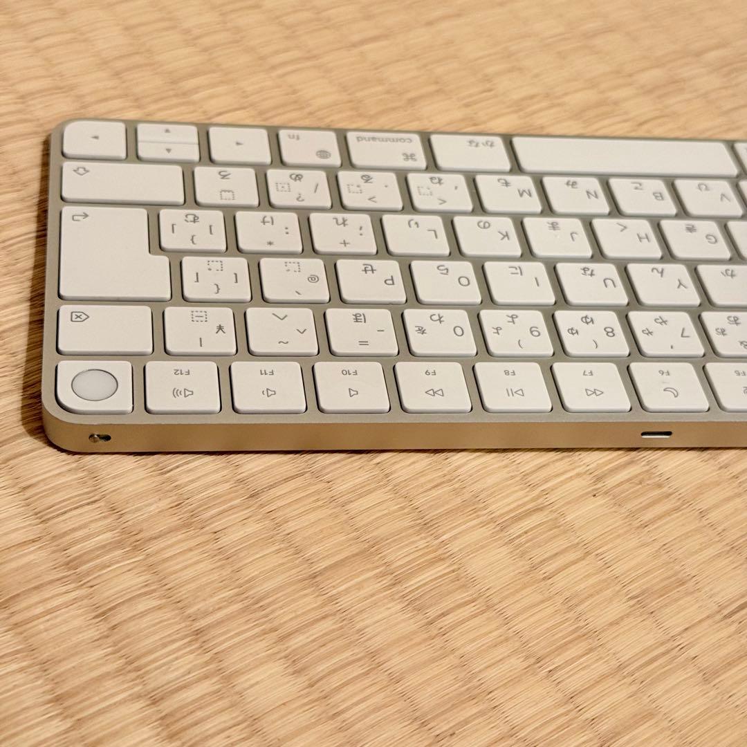 Apple Model A2449 キーボード TouchID付き 難アリ
