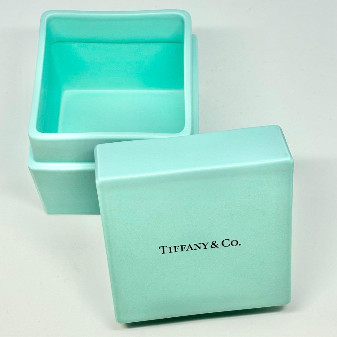 【美品】Tiffany ボーンチャイナ 陶器 小物入れ