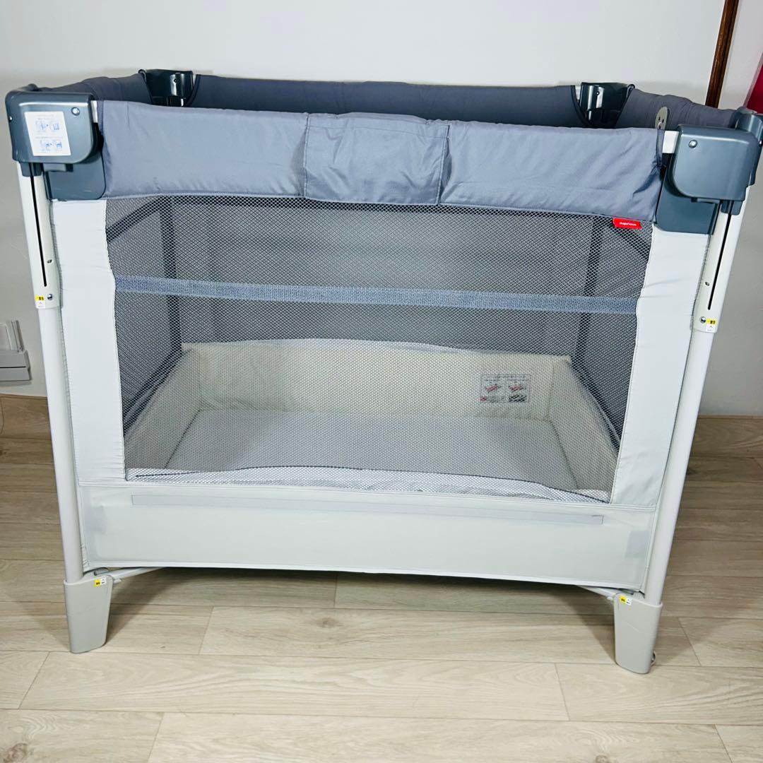 アップリカ ココネルエアー　ベビーベッド グレーベアー