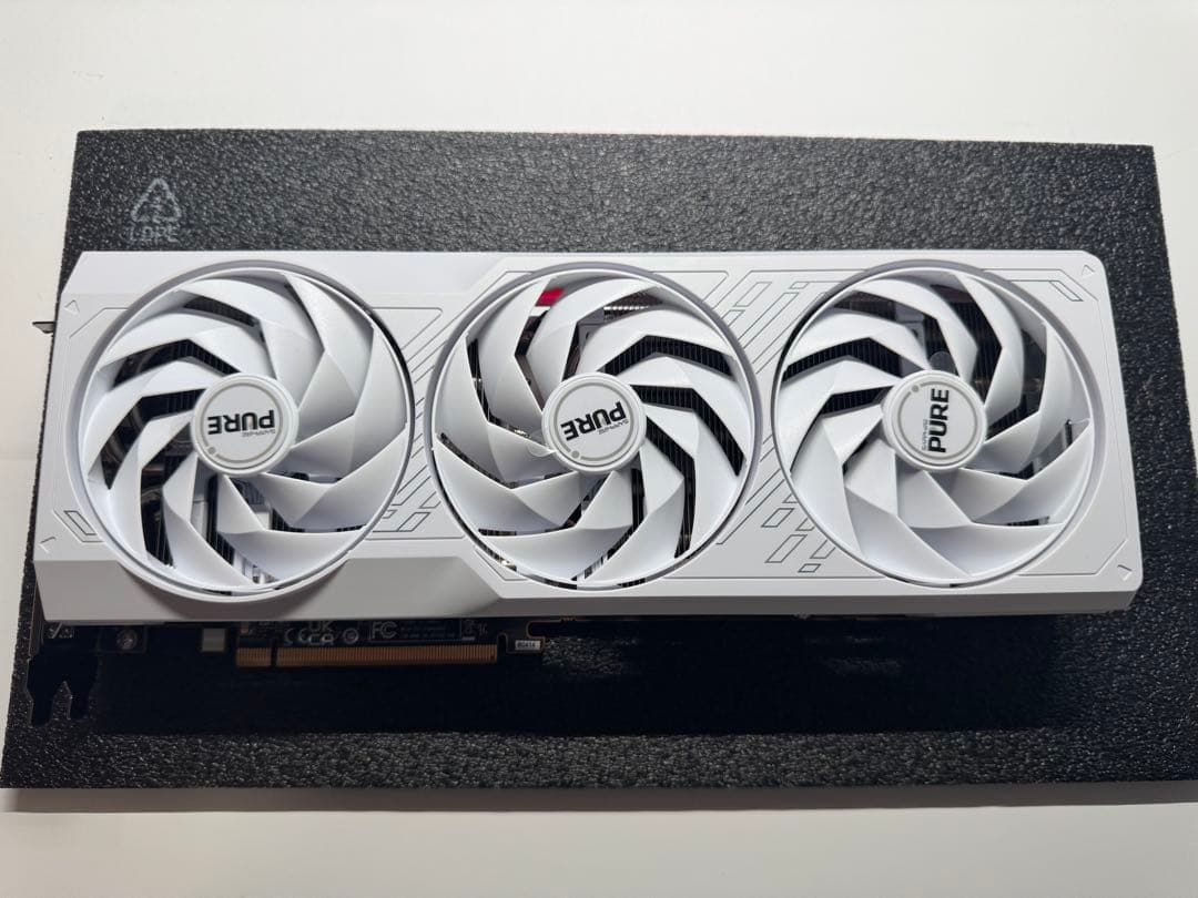 グラフィックボード・グラボ・ビデオカード SAPPHIRE PURE Radeon RX 7800 XT