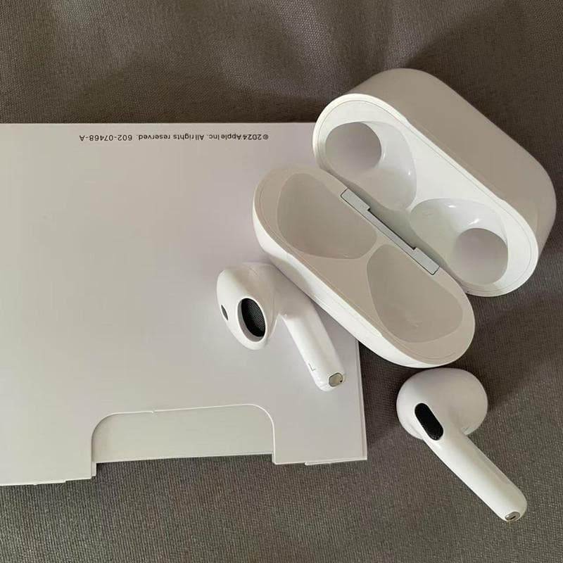 AirPods 4世代　(ANC)