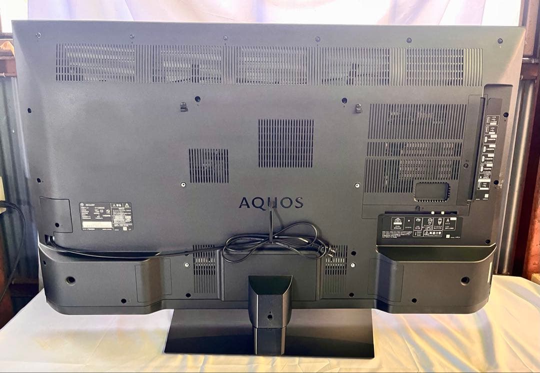 ①22年製シャープ4Kアクオス50 インチテレビ 4T-C50DN2
