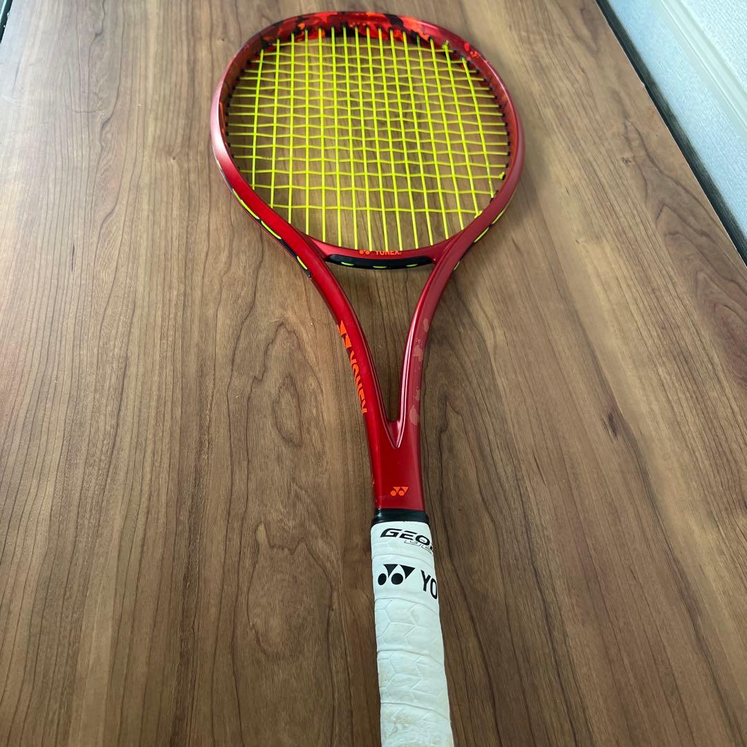 YONEX ジオブレイク70VS タンゴレッド　UL0