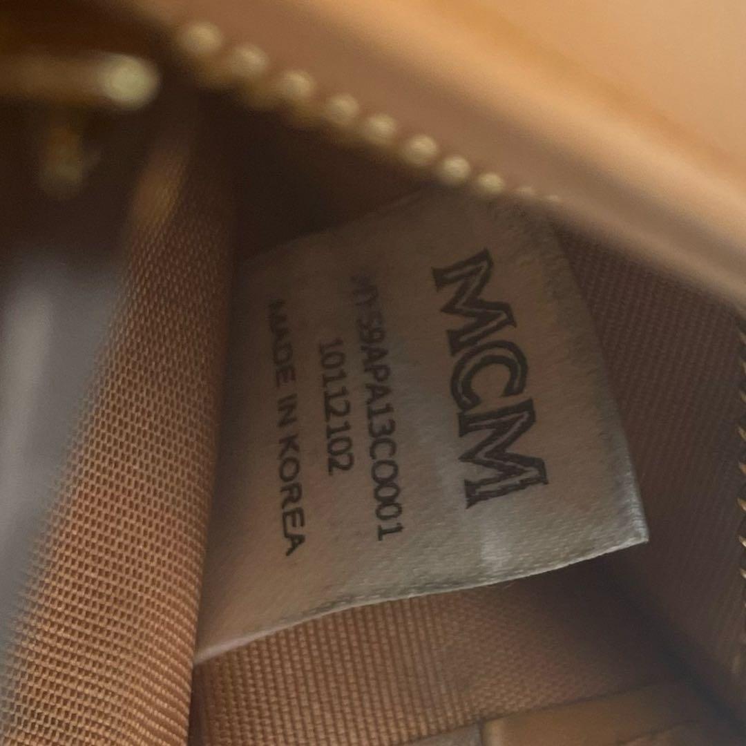 専用♡MCM✨ エムシーエム　ミニウォレット ゴールドチェーン ショルダーバッグ