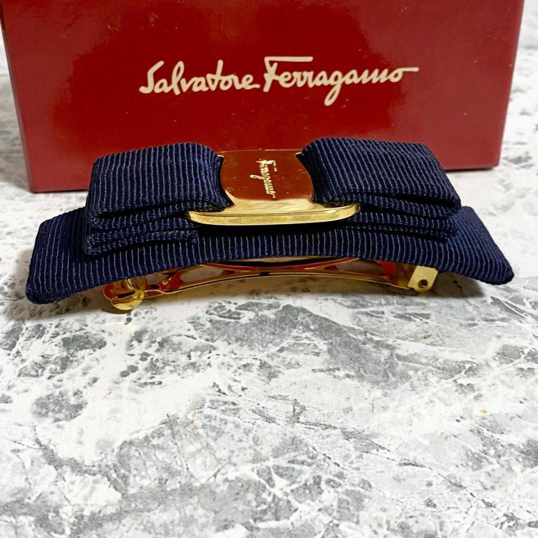 サルヴァトーレ フェラガモ バレッタ ヴァラリボン 髪留め ブラック