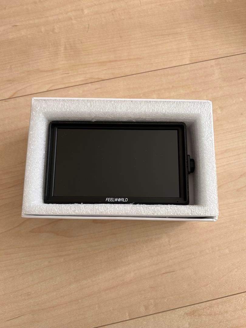 FEELWORLD FW568 5.5インチ フィールドモニター