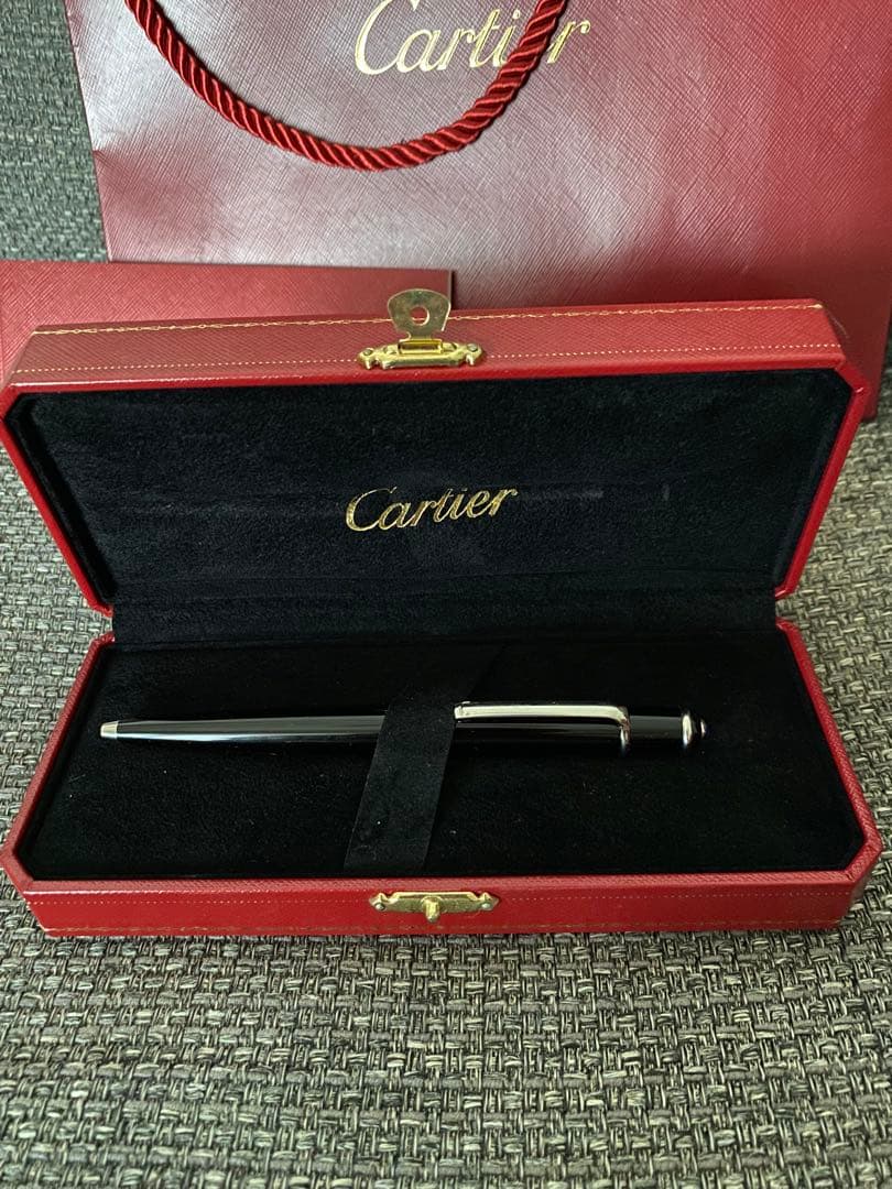 Cartier ボールペン黒レア　レッドギフトボックス☆ 新品未使用品