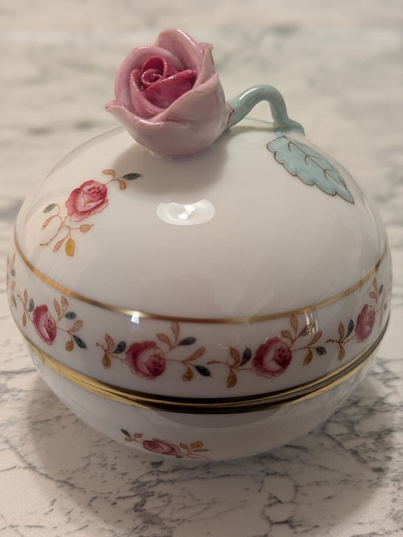 【美品】HEREND 　ヘレンド　ローズガーランド　マルボンボン　小物入れ