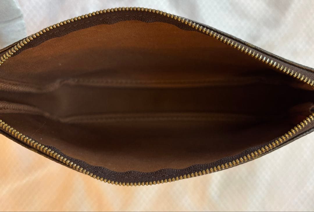 LOUIS VUITTON ポシェット アクセソワール キーフォルダー付き