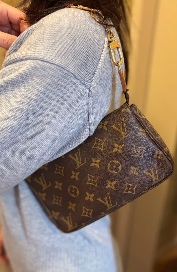 LOUIS VUITTON ポシェット アクセソワール キーフォルダー付き