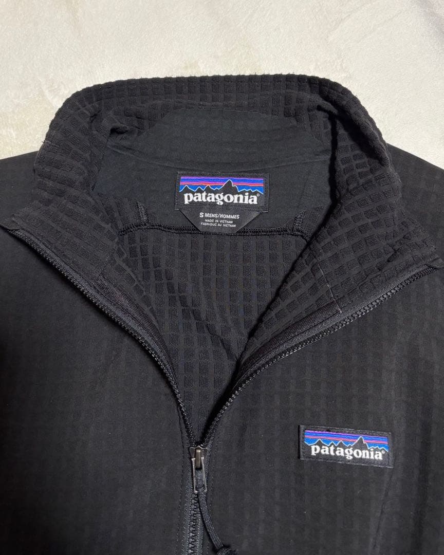 パタゴニア　R1 tech face jacket テックフェイスジャケット