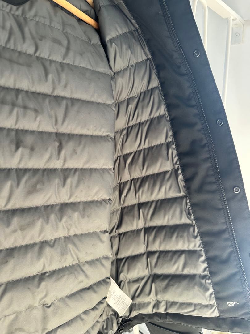 Patagonia S ダウンジャケット黒